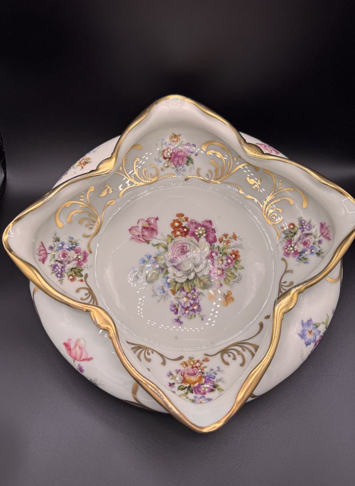 Coupe en porcelaine française, Porcelaine de Montmartre, décor floral doré